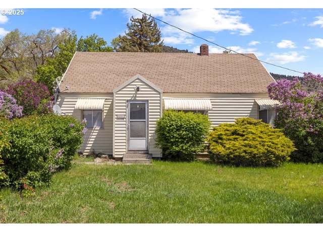 Property at 5851 Wocus Rd, Klamath Falls, OR 97601, 4 beds, 1 bath