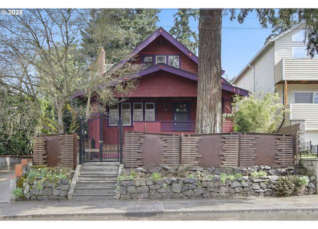 Property at 5026 SE Cesar E Chavez Blvd, Portland, OR 97202, 4 beds, 2 baths