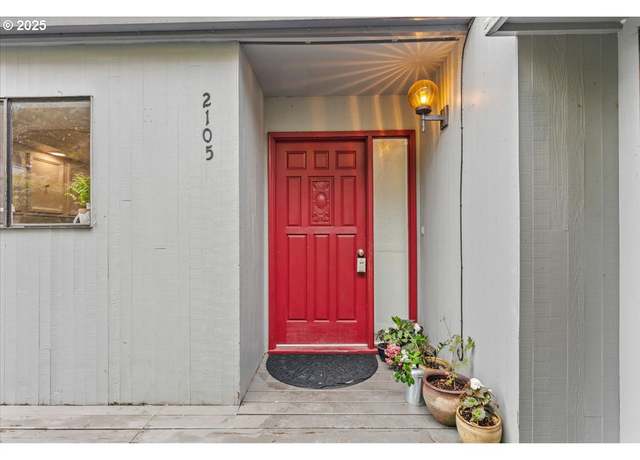 Property at 2105 NE 136th Ave, Vancouver, WA 98684, 2 beds, 2 baths