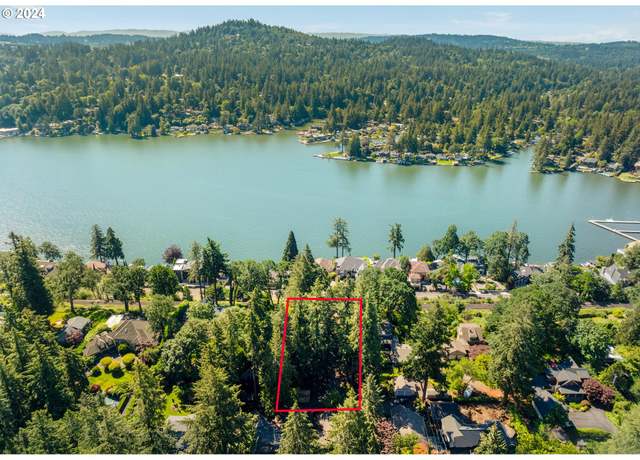 Property at 3520 Upper Dr, Lake Oswego, OR 97035