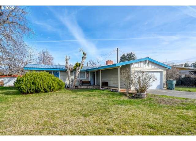 Property at 2805 SW Marshall Ave, Pendleton, OR 97801, 3 beds, 2 baths