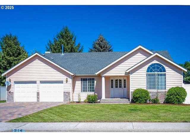 Property at 214 SW Meadow Lakes Dr, Prineville, OR 97754, 3 beds, 2 baths