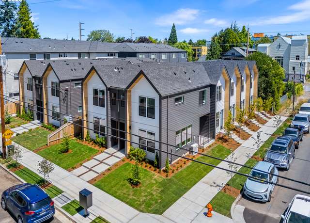 Property at 251 N Skidmore St #6, Portland, OR 97217, 2 beds, 2.5 baths