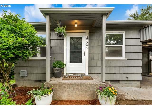 Property at 22986 SW Main St, Sherwood, OR 97140, 2 beds, 1 bath