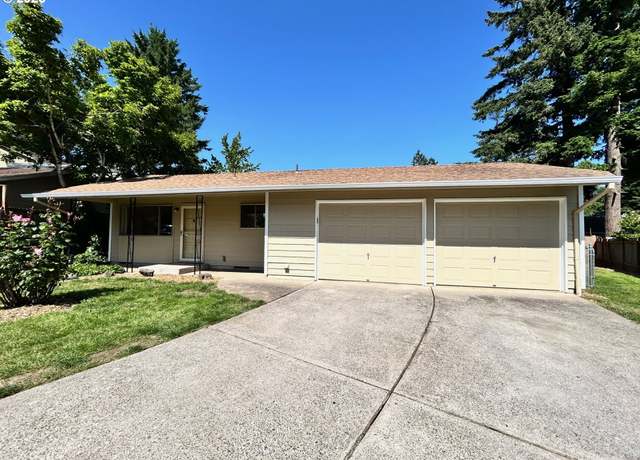 Property at 2828 SE 144th Ave, Portland, OR 97236, 3 beds, 1.5 baths