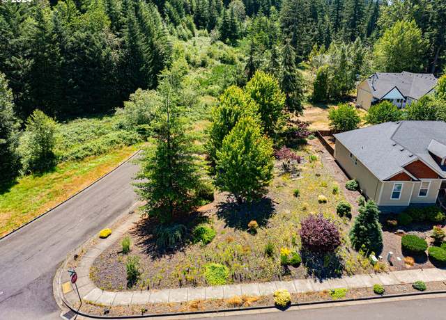 Property at 985 Pinetop St, Sweet Home, OR 97386