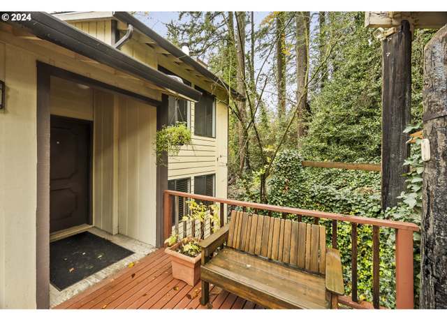Property at 5051 SW Pasadena St, Portland, OR 97219, 2 beds, 1 bath