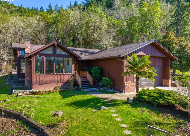 Property at 755 Plin St, Myrtle Creek, OR 97457, 3 beds, 2 baths