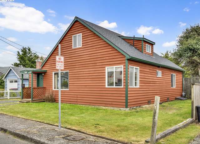 Property at 803 6th Ave, Seaside, OR 97138, 3 beds, 2.5 baths