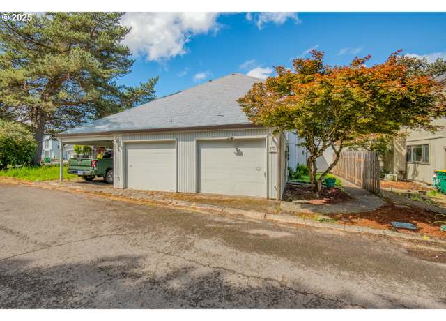 Property at 2251 SW Trachsel Dr, Beaverton, OR 97003, 2 beds, 2 baths