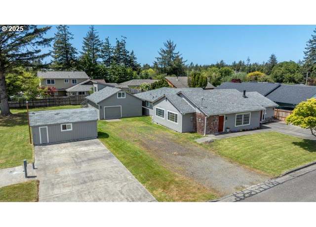 Property at 3060 Pine St, North Bend, OR 97459, 6 beds, 5 baths