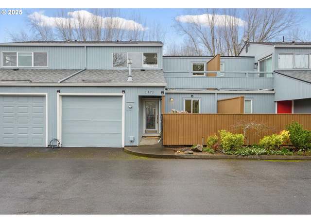 Property at 1571 NW Tanasbrook Ct, Beaverton, OR 97006, 2 beds, 1.5 baths