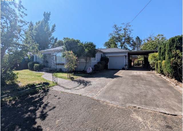 Property at 1891 Linnell Ave, Roseburg, OR 97471, 2 beds, 1 bath