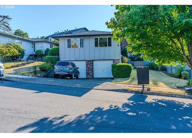 Property at 1295 NW Riverview Ave, Gresham, OR 97030, 2 beds, 1.5 baths