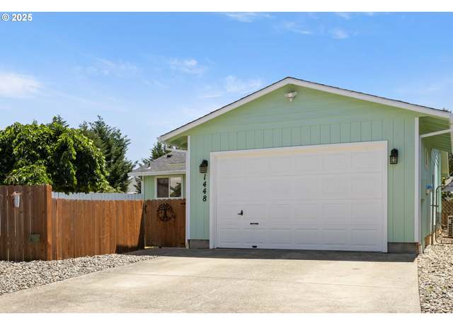 Property at 1448 S Grove Lane Ct, Sutherlin, OR 97479, 3 beds, 1 bath