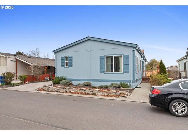 Property at 4329 Crystal Ave NE #205, Salem, OR 97305, 4 beds, 2 baths