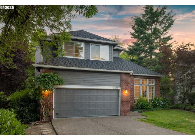 Property at 4698 Winthrop Ct, Lake Oswego, OR 97035, 3 beds, 2.5 baths