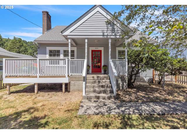 Property at 2219 SW 6th Ave, Camas, WA 98607, 3 beds, 2 baths