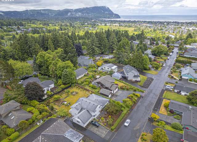 Property at 2155 Maple St, Seaside, OR 97138, 3 beds, 2 baths