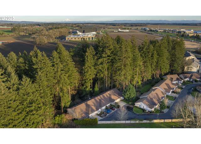 Property at 498 NE Fircrest Pl, Mcminnville, OR 97128, 3 beds, 3 baths