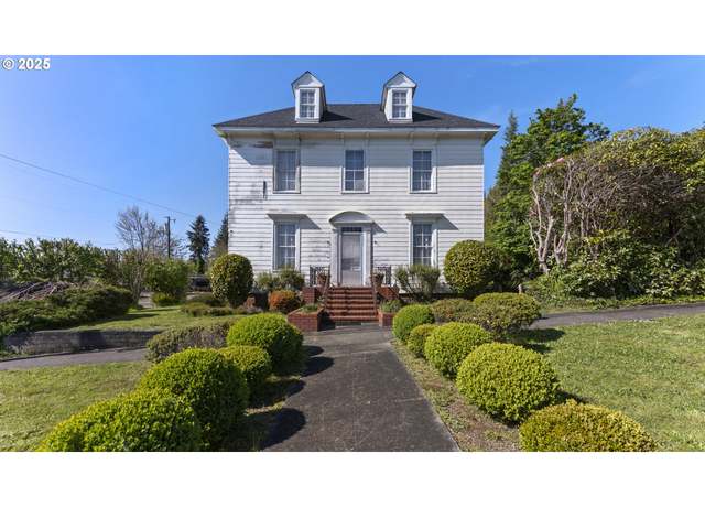 Property at 812 E 2nd St, Coquille, OR 97423, 4 beds, 1.5 baths