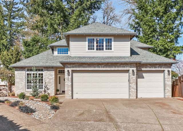 Property at 2300 Michael Dr, West Linn, OR 97068, 4 beds, 2.5 baths