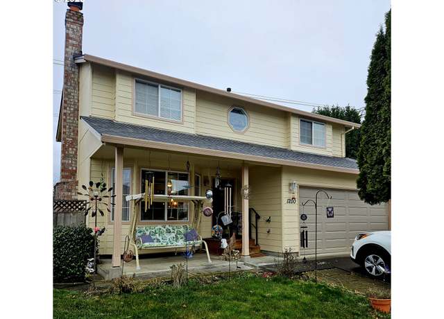 Property at 1200 SW 215th Ave, Beaverton, OR 97003, 4 beds, 2.5 baths