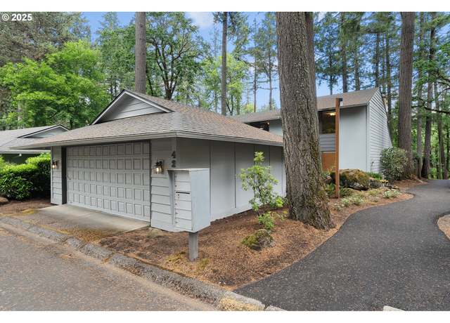Property at 4258 Woodside Cir, Lake Oswego, OR 97035, 3 beds, 2 baths