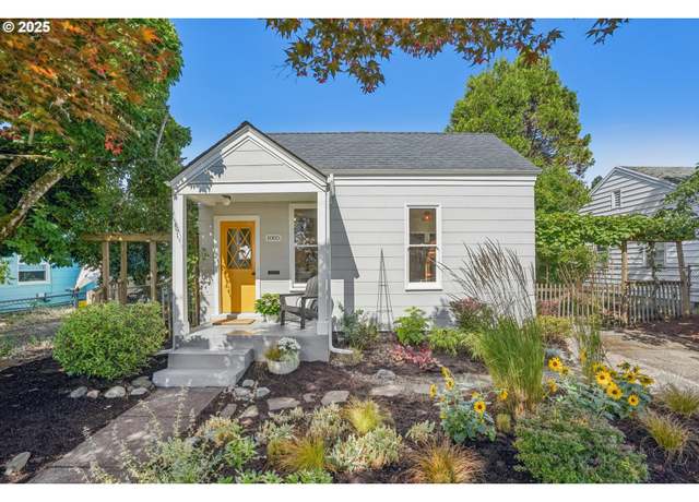 Property at 4005 SE 49th Ave, Portland, OR 97206, 2 beds, 1 bath