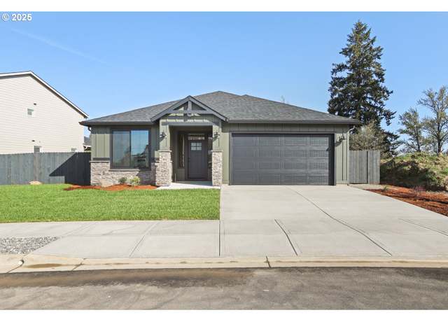 Property at 1700 NW 21st Way, Battle Ground, WA 98604, 4 beds, 2 baths