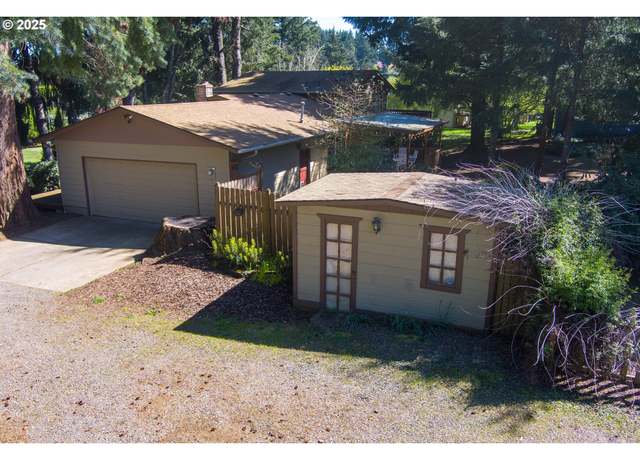 Property at 7411 Liberty Rd S, Salem, OR 97306, 3 beds, 3 baths