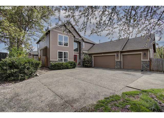 Property at 701 NW 150th St, Vancouver, WA 98685, 4 beds, 2.5 baths