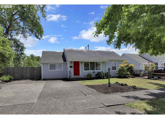 Property at 1335 Centennial Blvd, Springfield, OR 97477, 3 beds, 1 bath