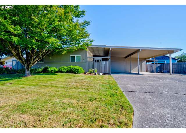 Property at 1082 Alberta Ave E, Monmouth, OR 97361, 3 beds, 2 baths