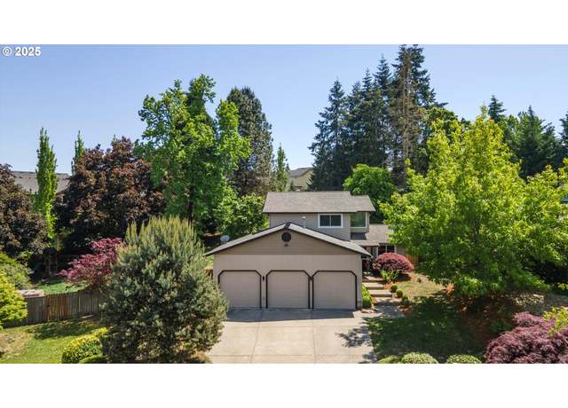 Property at 1942 Wagtail Ct NW, Salem, OR 97304, 3 beds, 2.5 baths