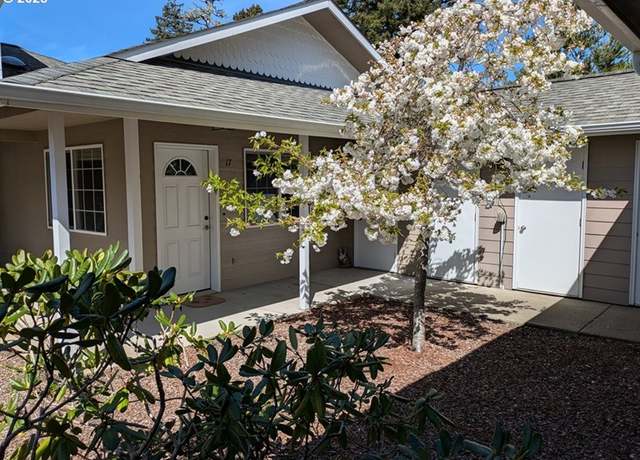 Property at 1150 Hemlock St E #17, Florence, OR 97439, 2 beds, 1.5 baths