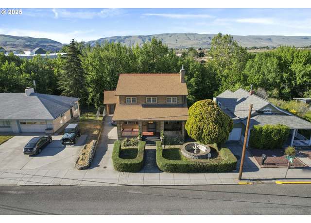 Property at 529 W 3rd Pl, The Dalles, OR 97058, 4 beds, 2.5 baths