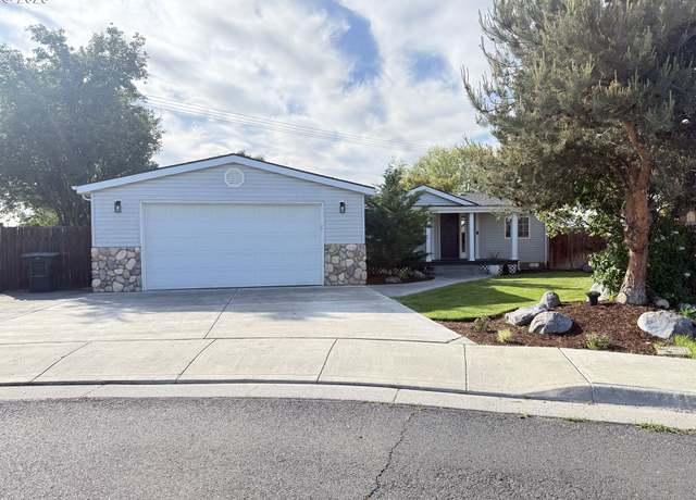 Property at 1354 SW Porter Ct, Hermiston, OR 97838, 3 beds, 2 baths