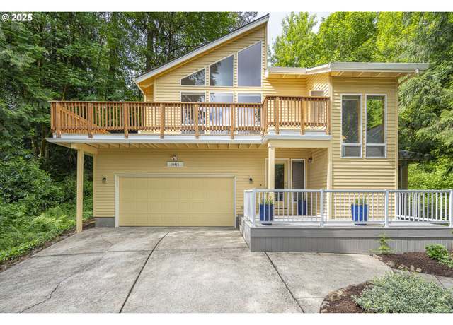 Property at 14411 SE Upper Aldercrest Dr, Milwaukie, OR 97267, 3 beds, 2 baths