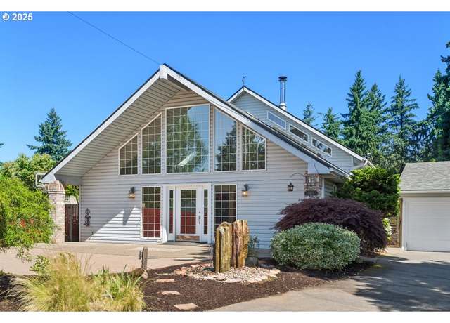 Property at 12625 SE Sherman St, Portland, OR 97233, 4 beds, 3 baths