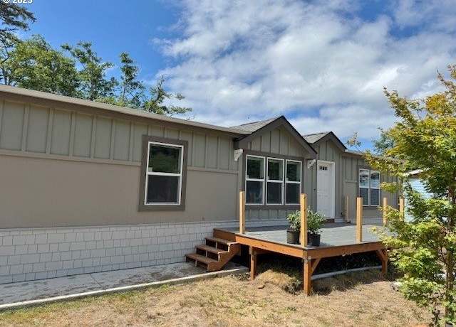 Property at 448 Pacific Dr, Hammond, OR 97121, 3 beds, 2 baths