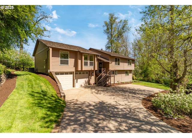 Property at 7755 SW Gentle Woods Dr, Tigard, OR 97224, 5 beds, 3 baths