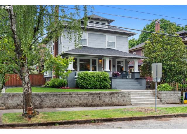 Property at 2006 SE 41st Ave, Portland, OR 97214, 3 beds, 1.5 baths