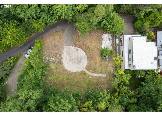 Property at 26 SW Abernethy St, Portland, OR 97239