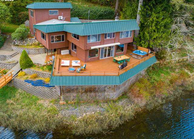 Property at 70202 Potato Bottom Rd, Lakeside, OR 97449, 3 beds, 3 baths