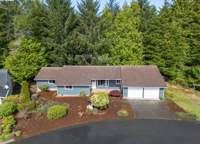 Property at 60 Seagrove Pl, Lincoln City, OR 97367, 5 beds, 2 baths
