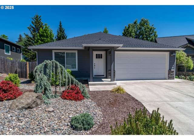 Property at 945 SE Golden Eagle Ave, Roseburg, OR 97470, 3 beds, 2 baths