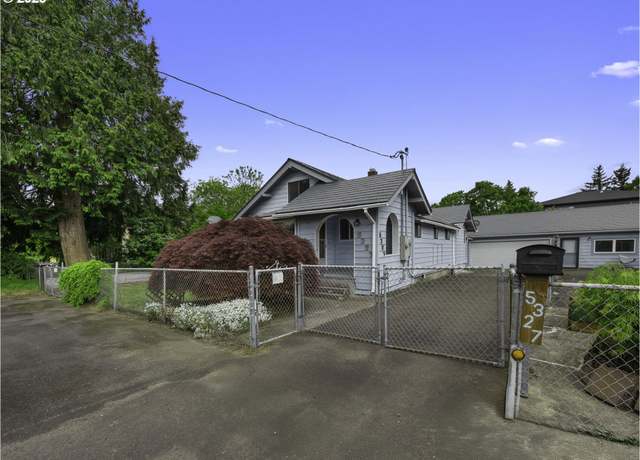 Property at 5327 SE Ogden St, Portland, OR 97206, 2 beds, 1.5 baths