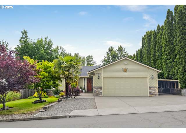 Property at 11317 SE Brookside Dr, Portland, OR 97266, 3 beds, 2 baths
