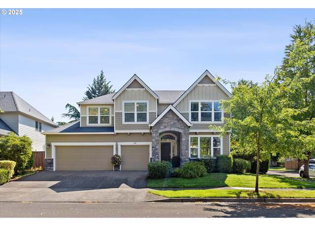 Property at 200 N Royal Oak St, Newberg, OR 97132, 5 beds, 3 baths
